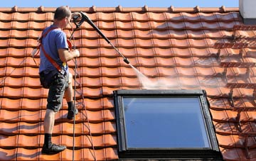 roof cleaning North Town